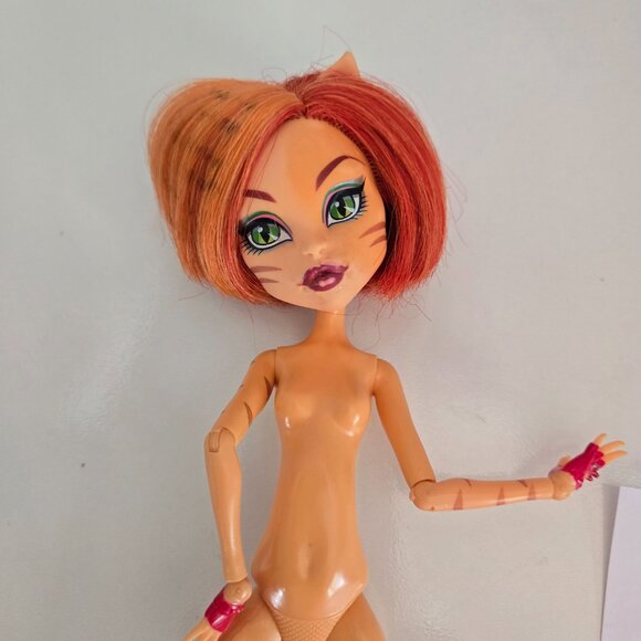 MONSTER HIGH Toralei Stripe - Picture 2 of 3